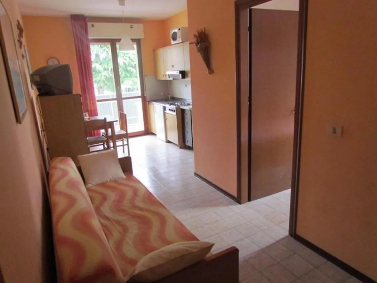 Comfort And Fun By The Pool - Beahost Bibione 0*,  Italia