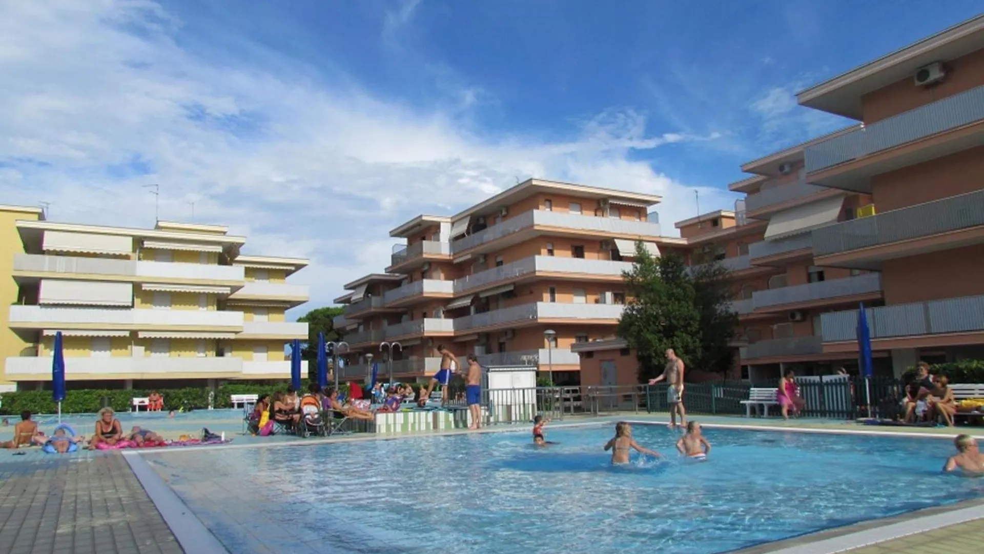 Apartment Comfort And Fun By The Pool - Beahost Bibione