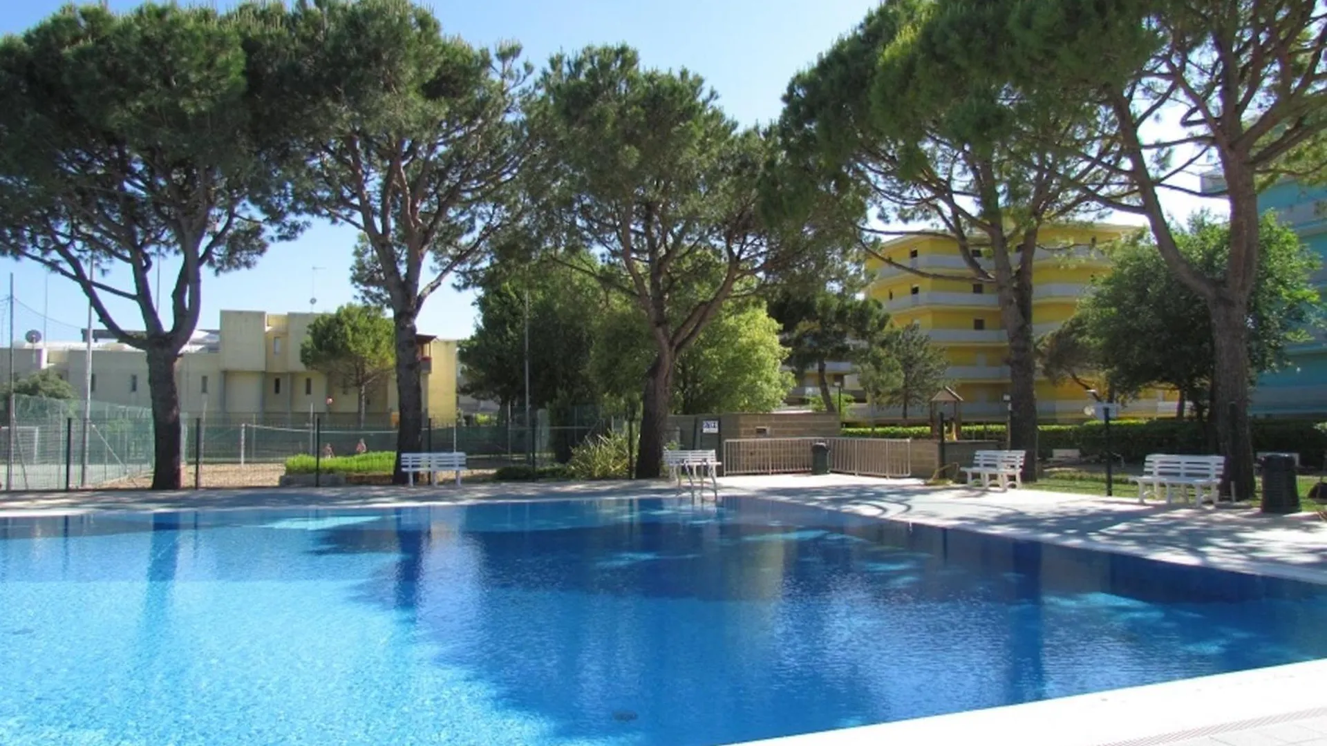 Apartment Comfort And Fun By The Pool - Beahost Bibione Italy